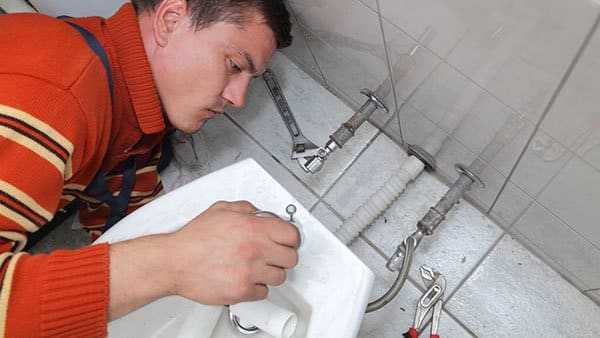 Ugradnja sanitarija Ugradnja sanitarija